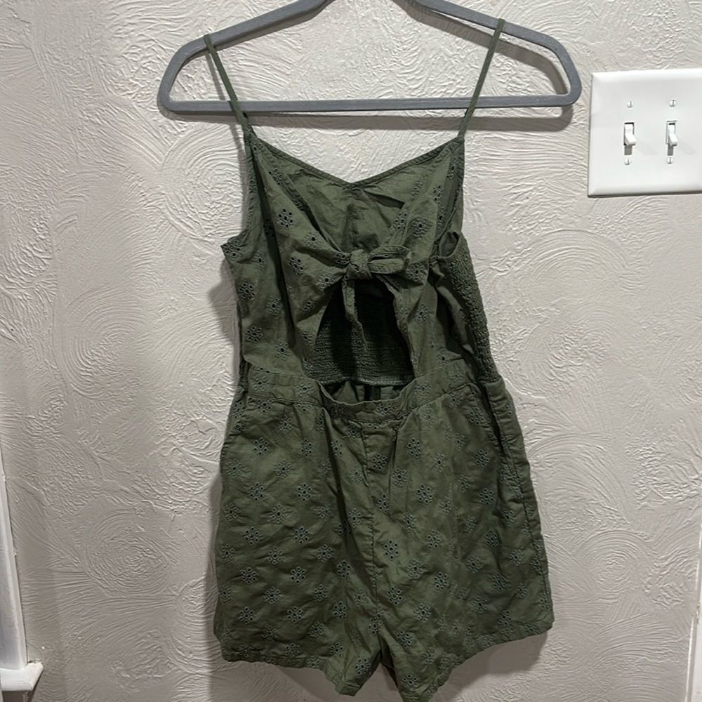 Aerie Green Cut-out Tie Front Romper Size Small